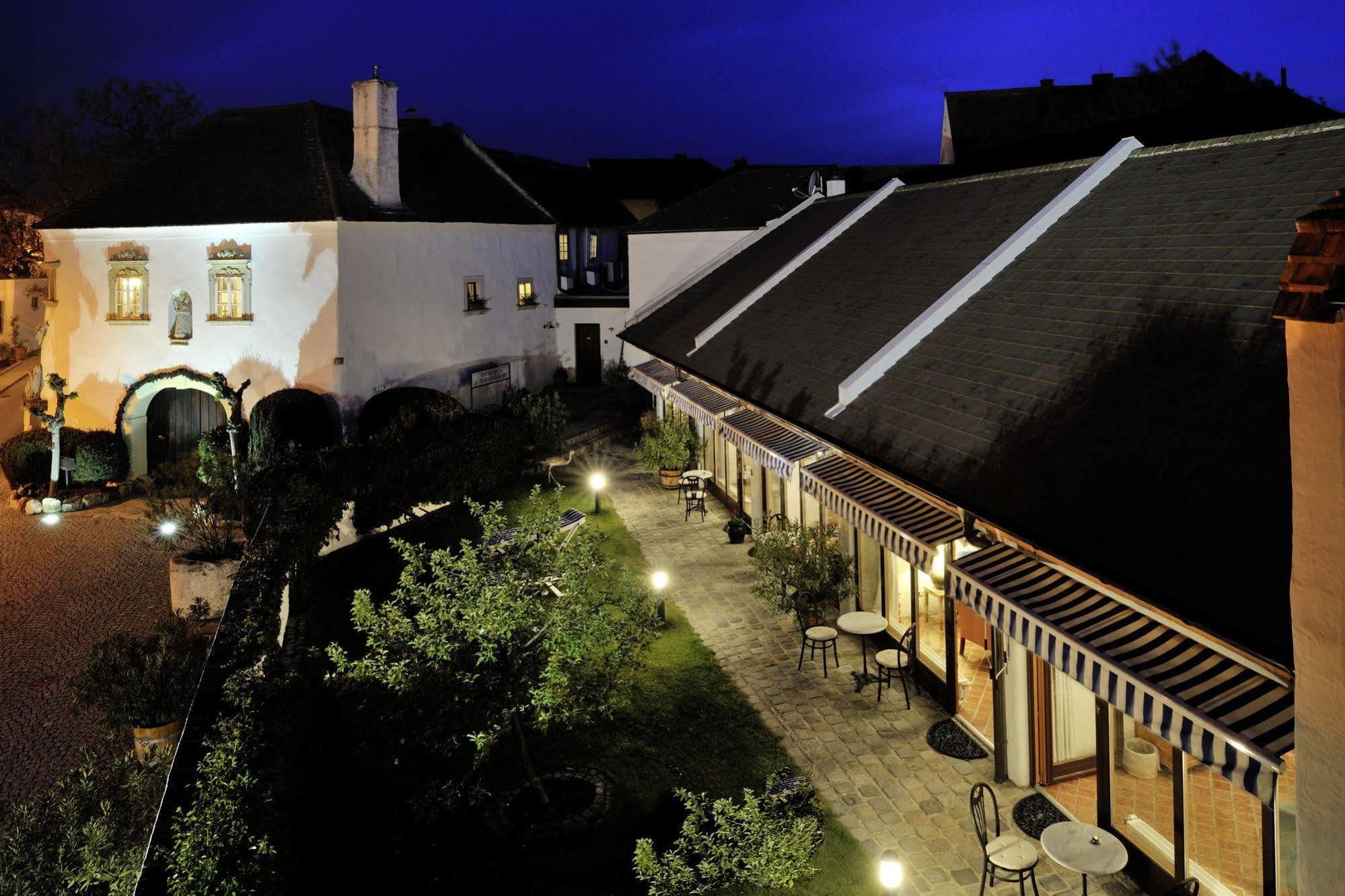 Herberge An Der Nikolauszeche Purbach am Neusiedlersee Exterior foto