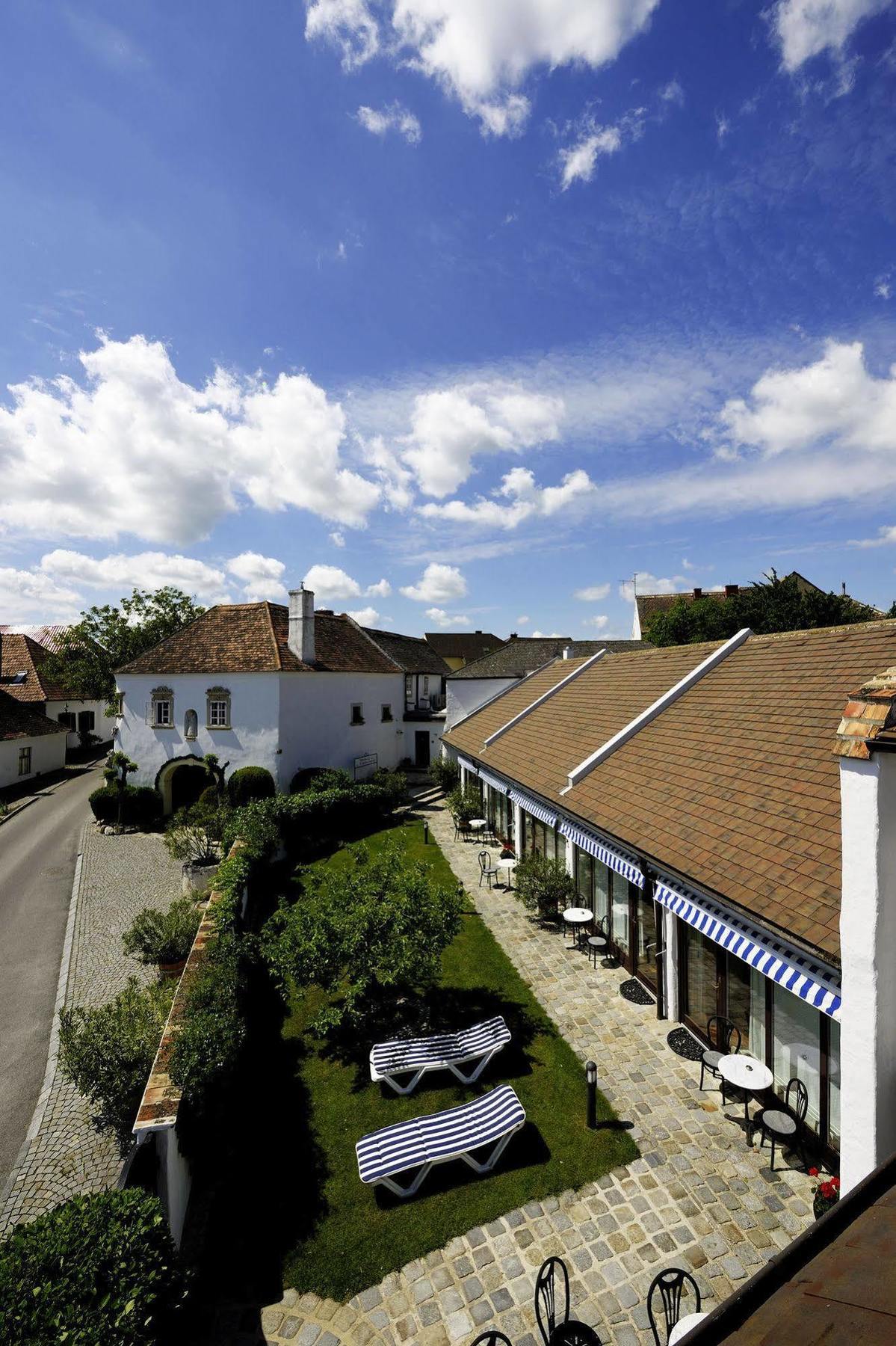 Herberge An Der Nikolauszeche Purbach am Neusiedlersee Exterior foto